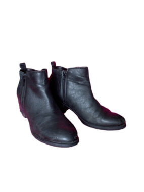 Black leather ankle boots size eur 39